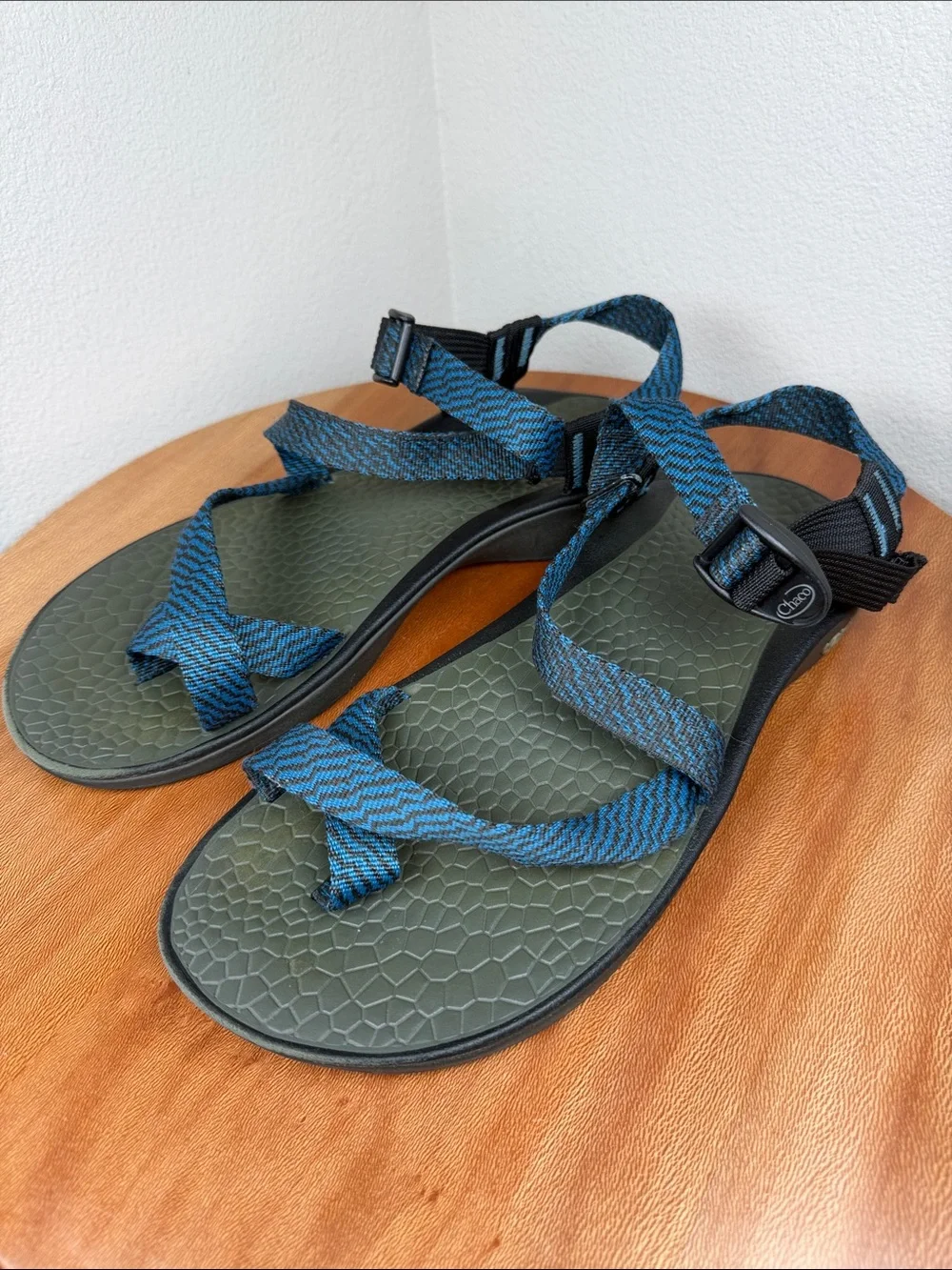 Men’s Chaco Sandal Performance Sandals Blue & Black Print Size 11